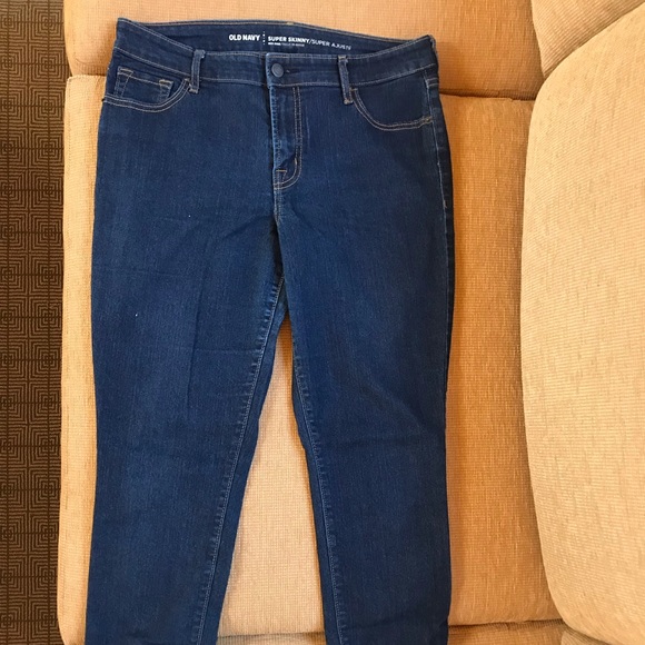 Old Navy Super Skinny Jeans - Picture 2 of 2